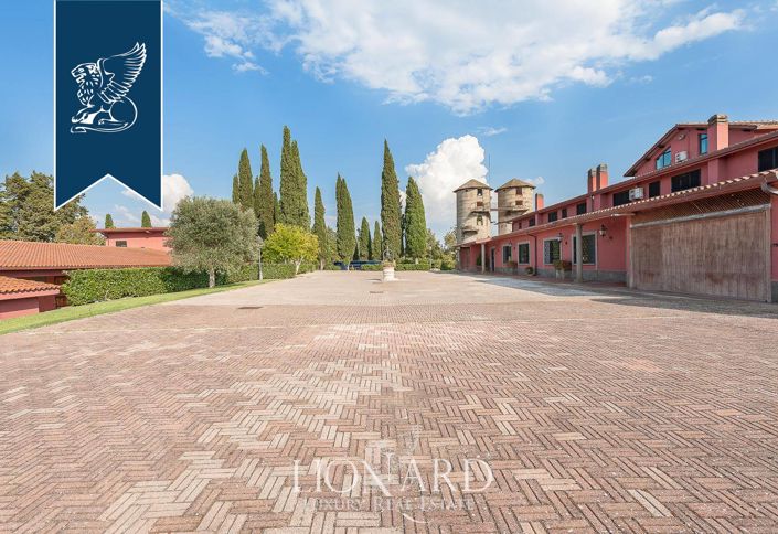 Image No.24-12 Bed Villa for sale