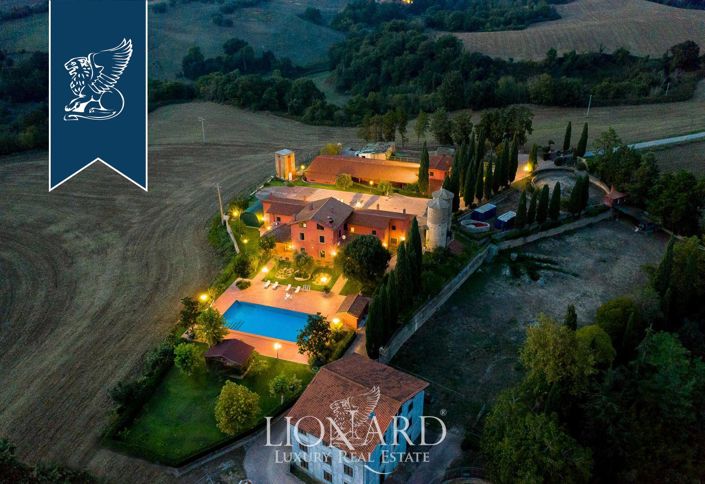 Image No.35-12 Bed Villa for sale