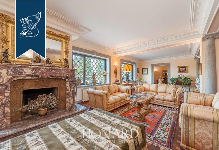 Image No.44-12 Bed Villa for sale