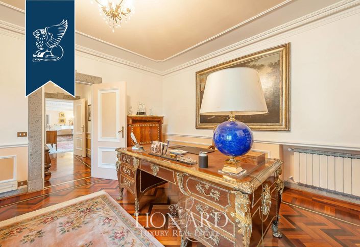 Image No.56-12 Bed Villa for sale