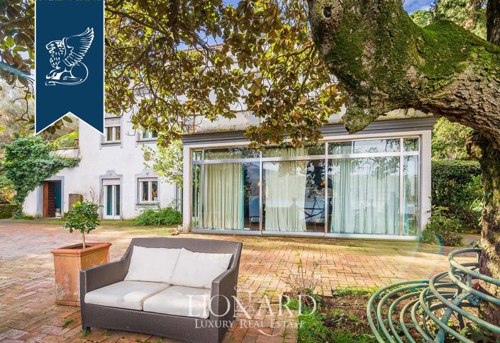 Image No.13-17 Bed Villa for sale