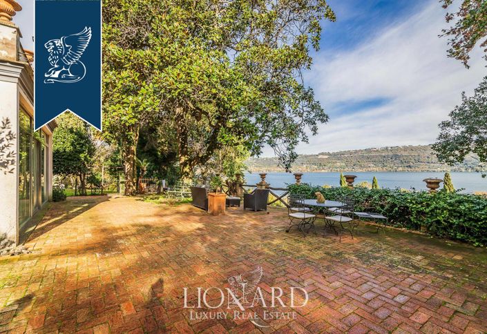 Image No.6-17 Bed Villa for sale