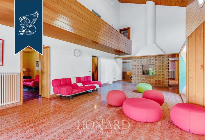 Image No.21-5 Bed Villa for sale