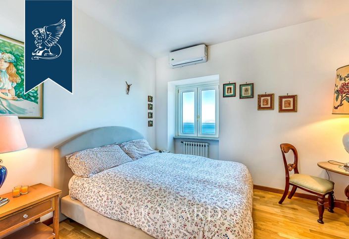 Image No.14-4 Bed Villa for sale