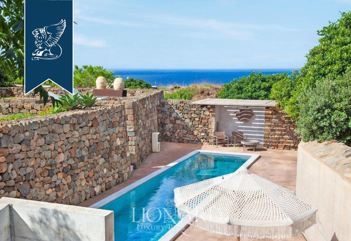 Image No.3-4 Bed Villa for sale