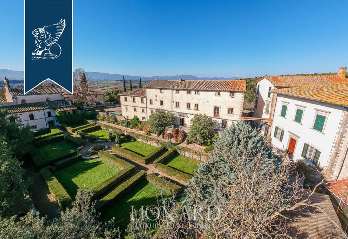 Image No.4-Ferme de 50 chambres à vendre à Castelfranco di Sopra
