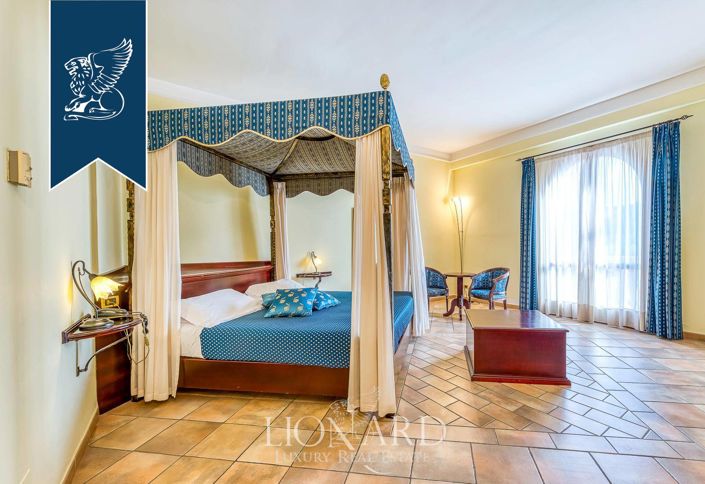 Image No.18-Propriété de 25 chambres à vendre à Avellino