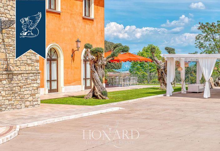 Image No.8-Propriété de 25 chambres à vendre à Avellino