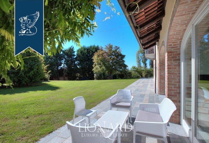 Image No.10-Villa de 4 chambres à vendre à Asti