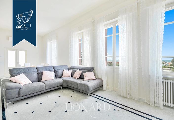 Image No.3-12 Bed Villa for sale