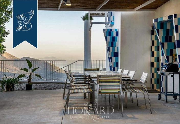 Image No.5-15 Bed Villa for sale