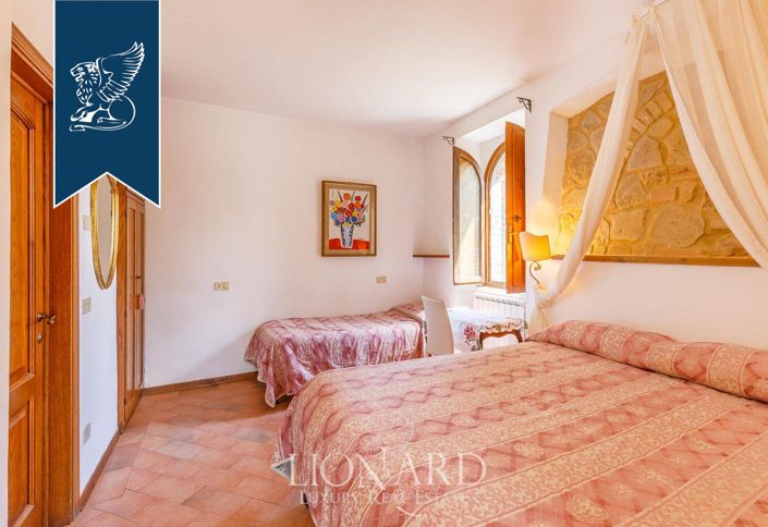 Image No.15-Ferme de 9 chambres à vendre à Volterra