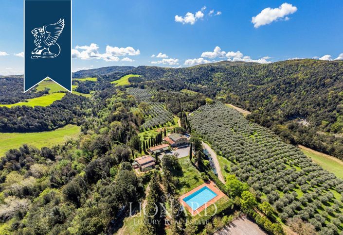 Image No.18-Ferme de 9 chambres à vendre à Volterra