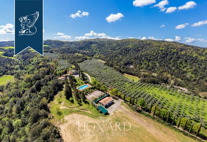 Image No.4-Ferme de 9 chambres à vendre à Volterra