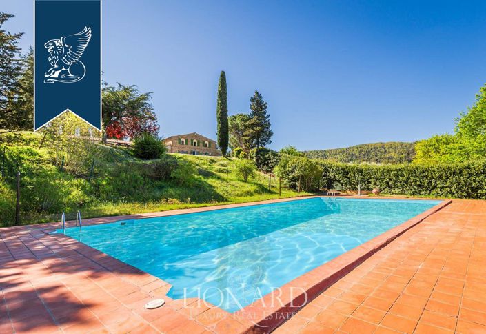 Image No.5-Ferme de 9 chambres à vendre à Volterra