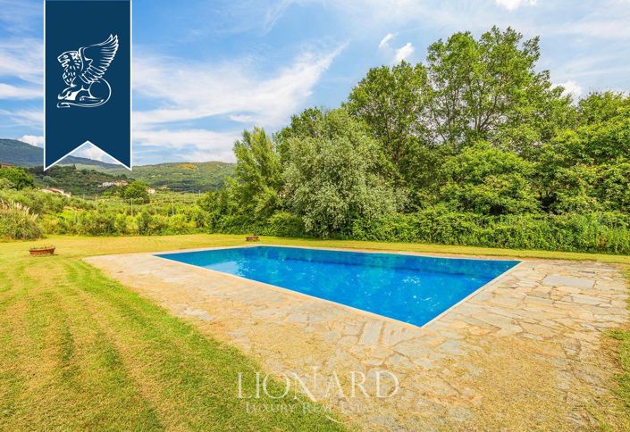 Image No.4-Maison de campagne de 11 chambres à vendre à Castelfranco di Sopra