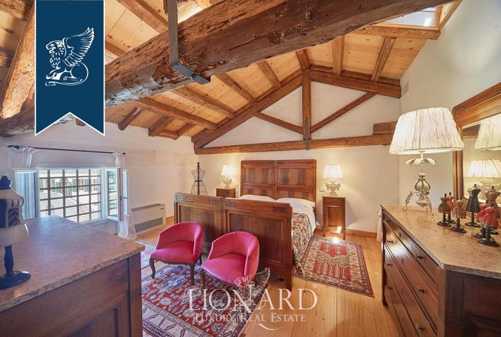 Image No.55-17 Bed Villa for sale