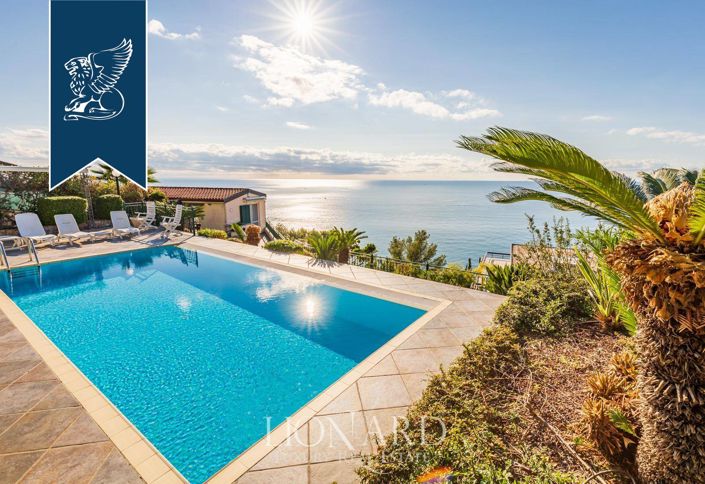 Image No.4-5 Bed Villa for sale