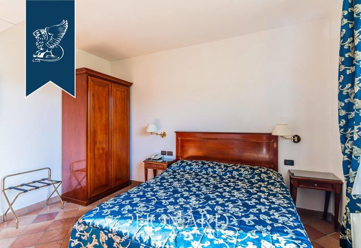 Image No.31-26 Bed Hotel for sale