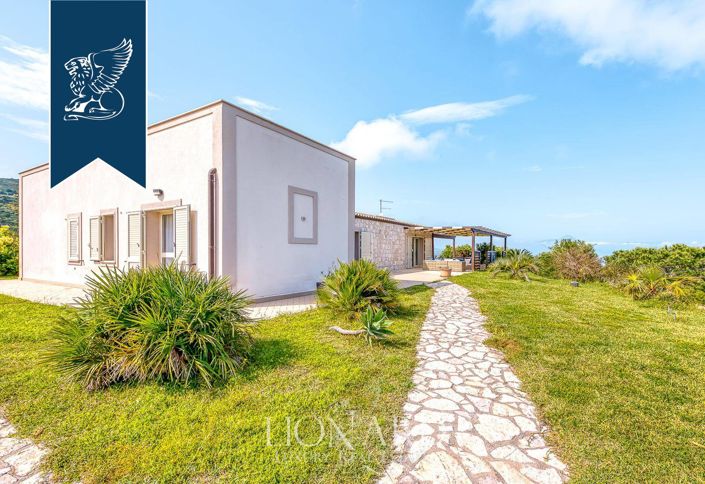 Image No.18-5 Bed Villa for sale