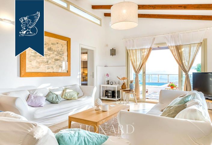 Image No.45-5 Bed Villa for sale