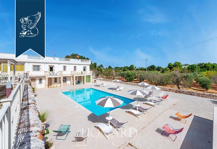 Image No.8-7 Bed Villa for sale