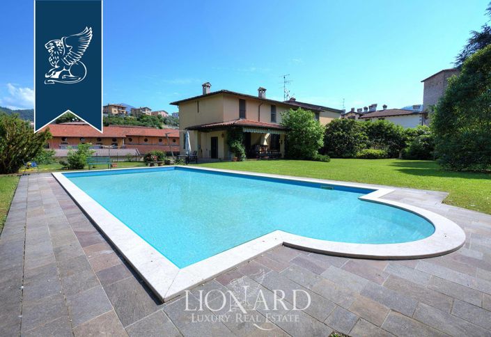 Image No.10-5 Bed Villa for sale