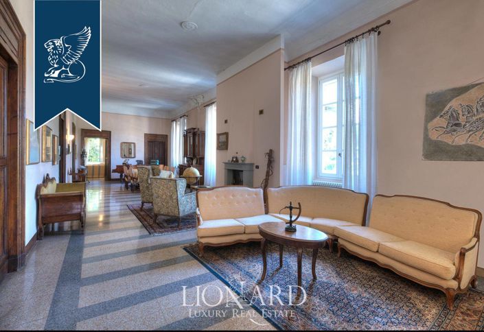 Image No.20-5 Bed Villa for sale