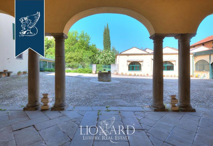 Image No.5-5 Bed Villa for sale