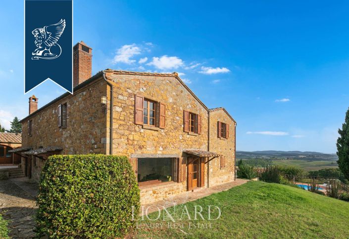 Image No.8-10 Bed Villa for sale