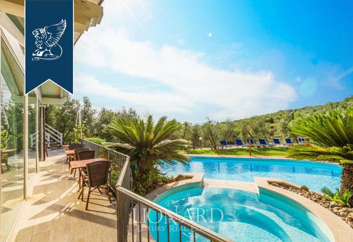 Image No.5-Ferme de 10 chambres à vendre à Pistoia