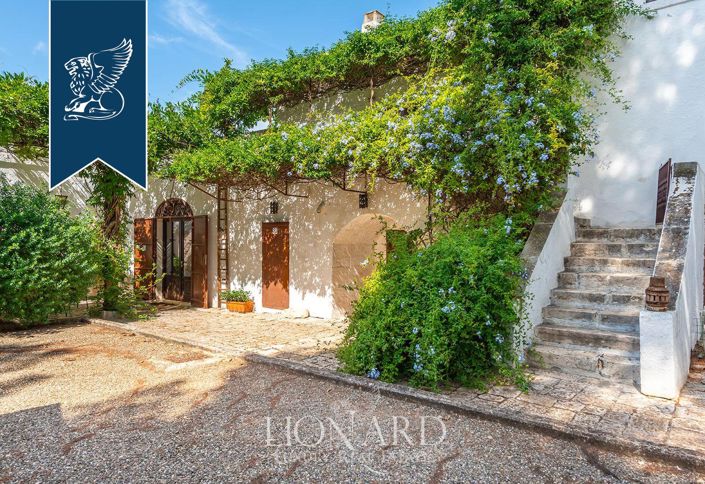 Image No.5-Maison de campagne de 4 chambres à vendre à Conversano