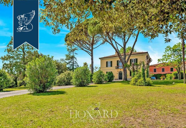 Image No.7-7 Bed Villa for sale