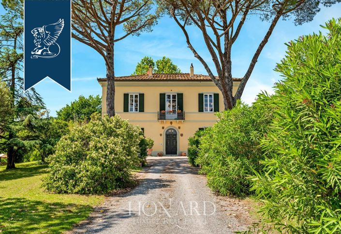 Image No.8-7 Bed Villa for sale