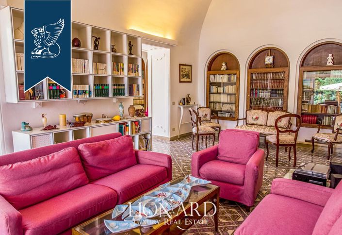 Image No.13-5 Bed Villa for sale