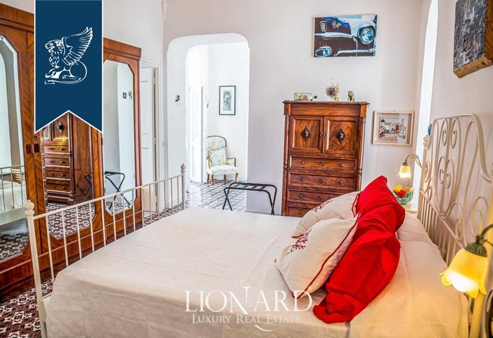 Image No.17-5 Bed Villa for sale