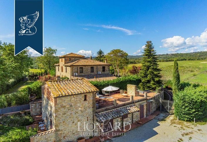 Image No.13-9 Bed Country House for sale