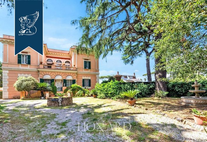 Image No.4-8 Bed Villa for sale