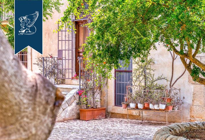 Image No.25-Villa de 10 chambres à vendre à Modica