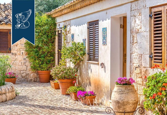 Image No.30-Villa de 10 chambres à vendre à Modica