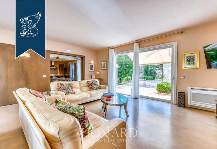 Image No.40-Villa de 10 chambres à vendre à Modica