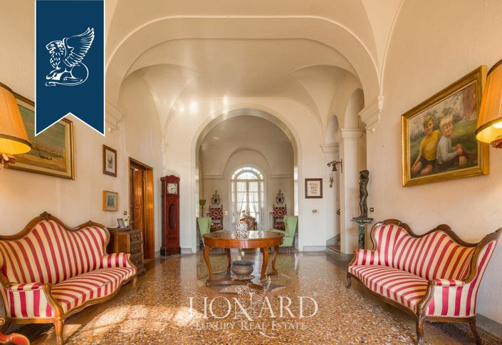 Image No.41-6 Bed Villa for sale