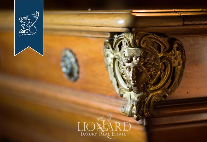 Image No.54-6 Bed Villa for sale