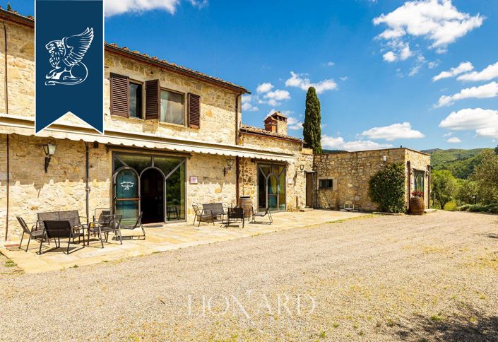 Image No.9-7 Bed Farmhouse for sale