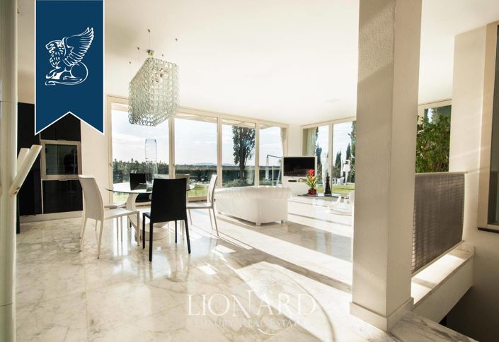 Image No.56-3 Bed Villa for sale