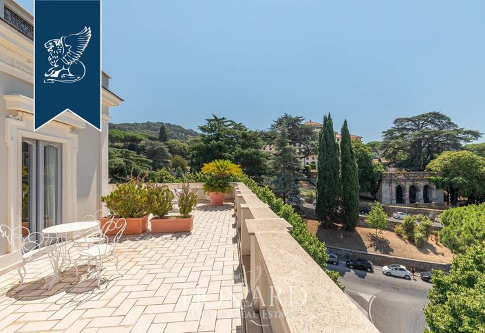 Image No.40-37 Bed Villa for sale