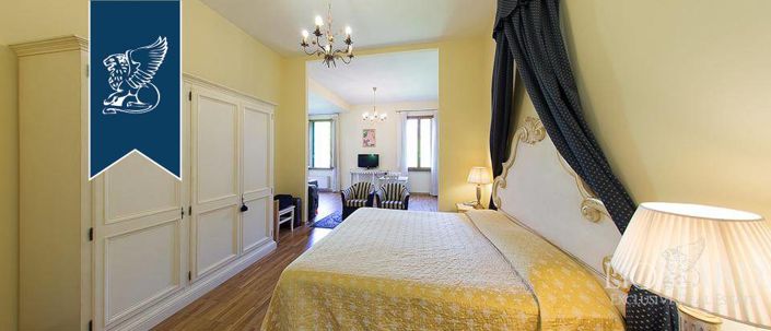 Image No.6-11 Bed Villa for sale