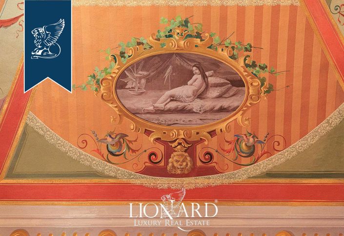 Image No.34-12 Bed Property for sale