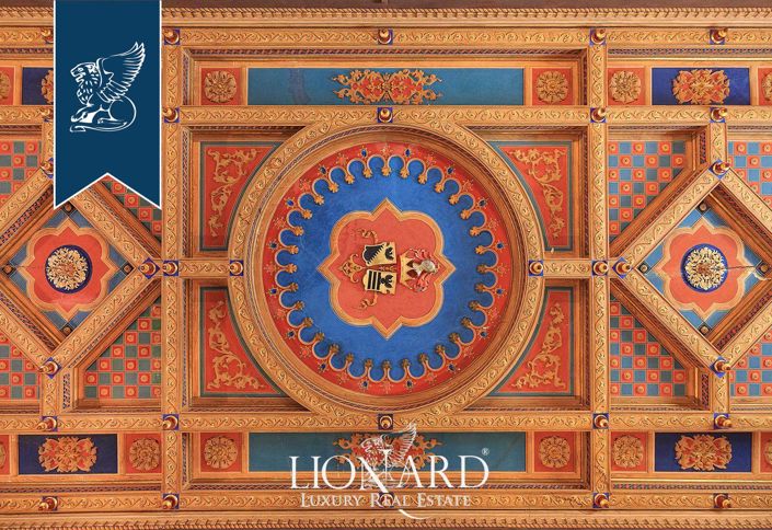 Image No.35-12 Bed Property for sale