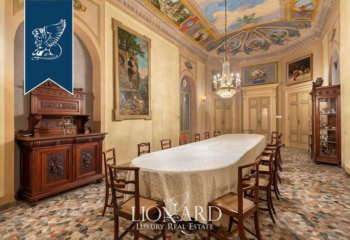 Image No.38-12 Bed Property for sale